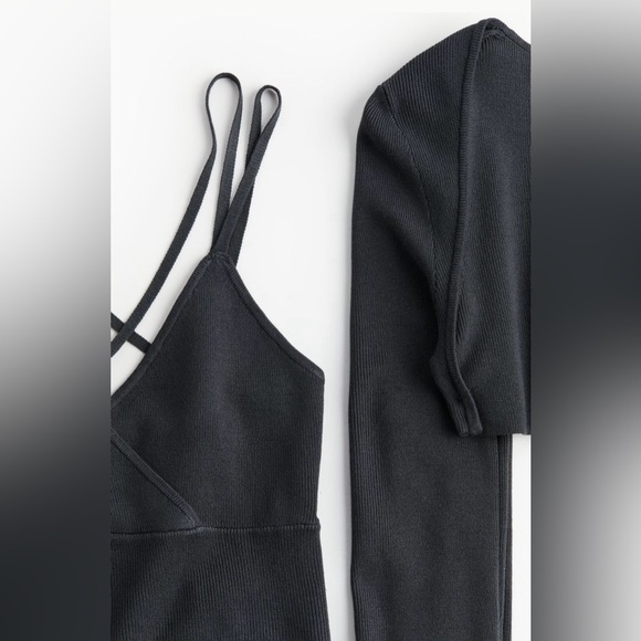 H&M Rib-Knit Bolero & Top Set - Picture 2 of 11